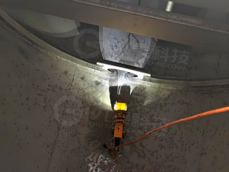 GT260系列防爆爬行机器人助力罐车内部检测